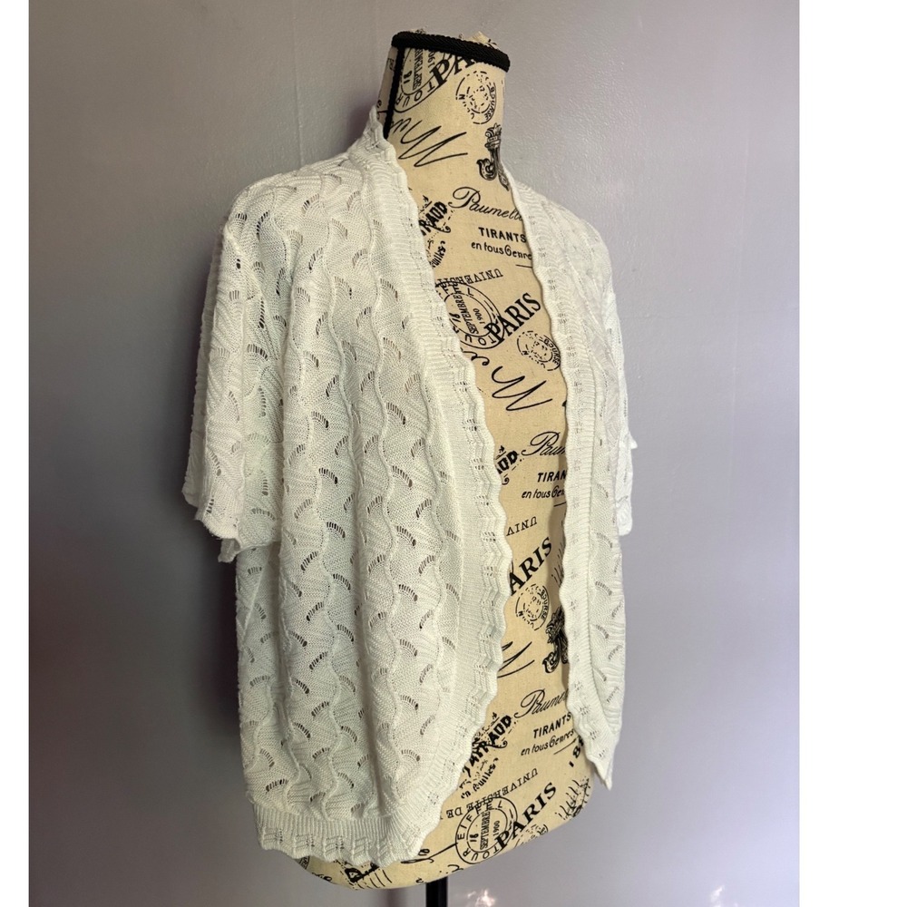 VTG Ellen Weaver White Pointelle Knit Open Front Cardigan Short Sleeve Sweater‎